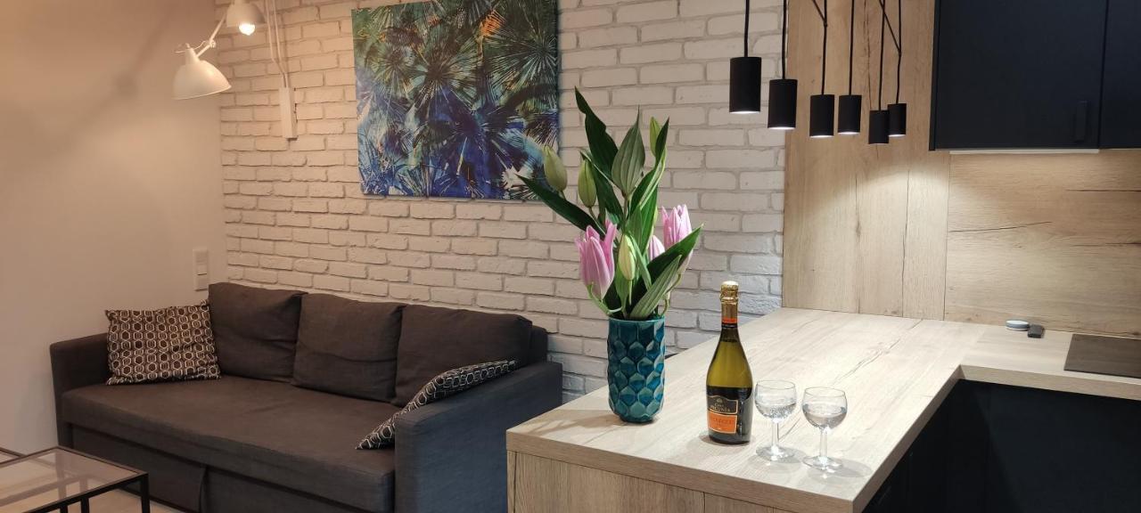 Be My Guest- Fontany Luxury Apartment Metro Wi-Fi Free Parking Zone Warszawa Eksteriør billede