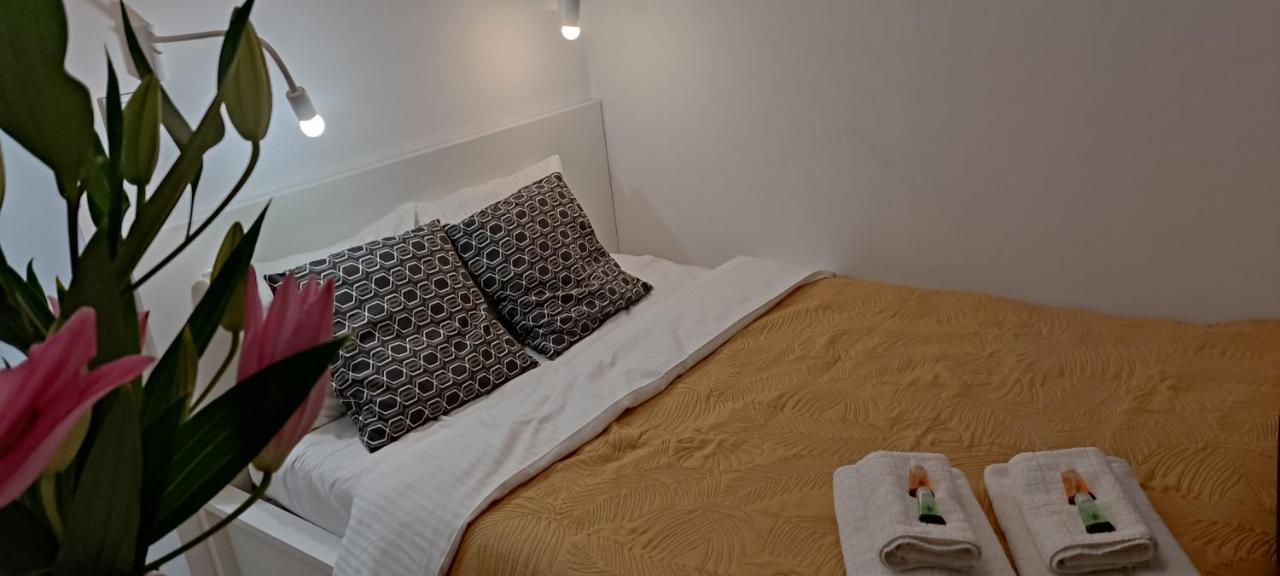 Be My Guest- Fontany Luxury Apartment Metro Wi-Fi Free Parking Zone Warszawa Eksteriør billede